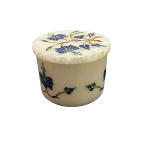 handmade white marble inlay trinket or jewelry box featuring a blue lapis lazuli